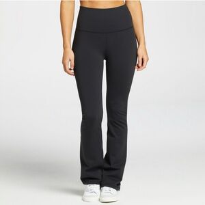 CALIA Women's Core Essentials Flare Pant Size Small. NEW WITHOUT TAG.